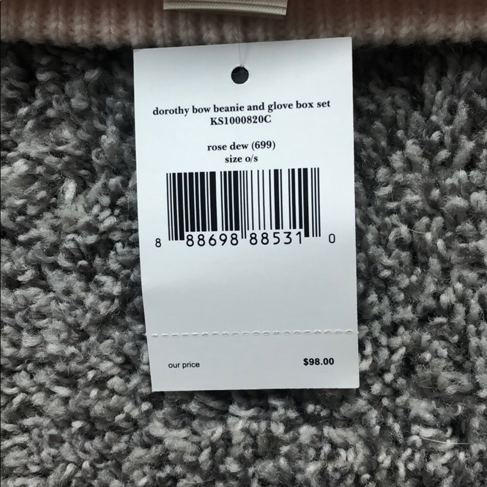 Kate Spade glove and hat set - Picture 6 of 6